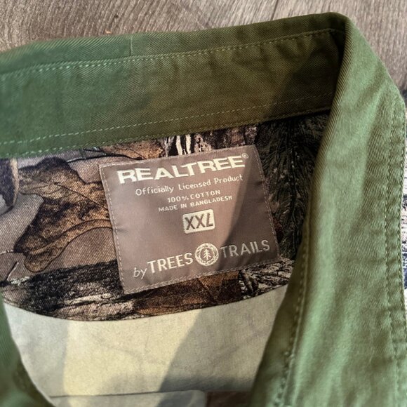 RealTree Camo Men's Button-Up Collared Cut-Off Vest - Size 2XL / XXL - Picture 6 of 6